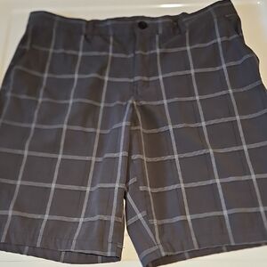 Urban Pipeline Men's Gray Plaid Shorts 38